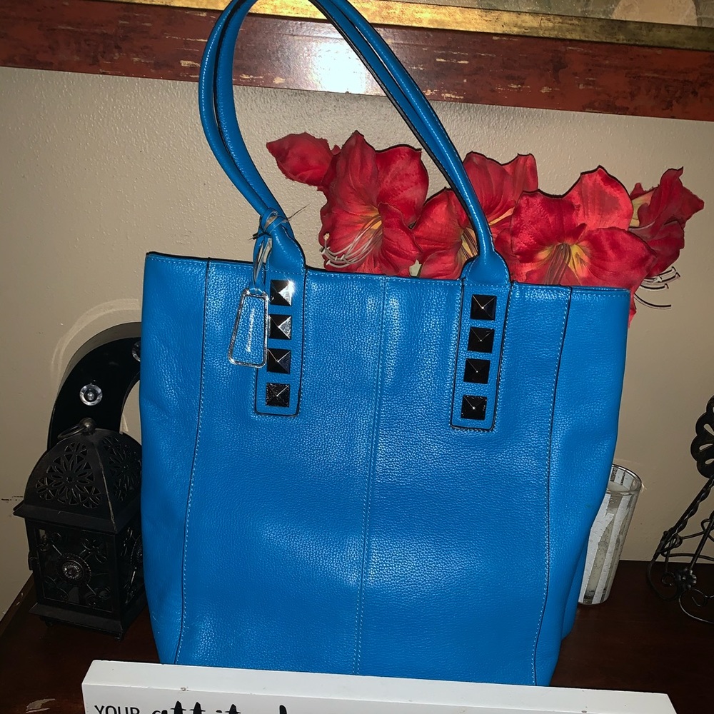 BCBG Maxazria blue pebble leather silver stud shoulder bag EUC